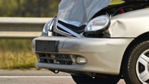 Co robić w razie nagłej awarii auta, kolizji czy potrącenia zwierzęcia? 3