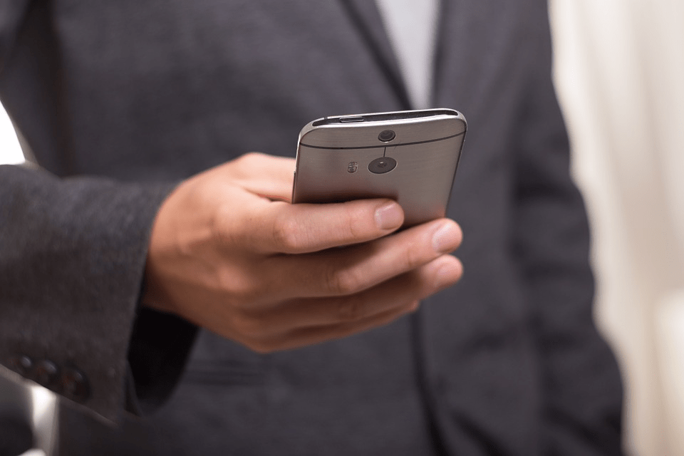 Jak powinna wyglądać telefoniczna obsługa Klienta? Poradnik na dobry customer service Jak powinna wyglądać telefoniczna obsługa Klienta? Poradnik na dobry customer service 5