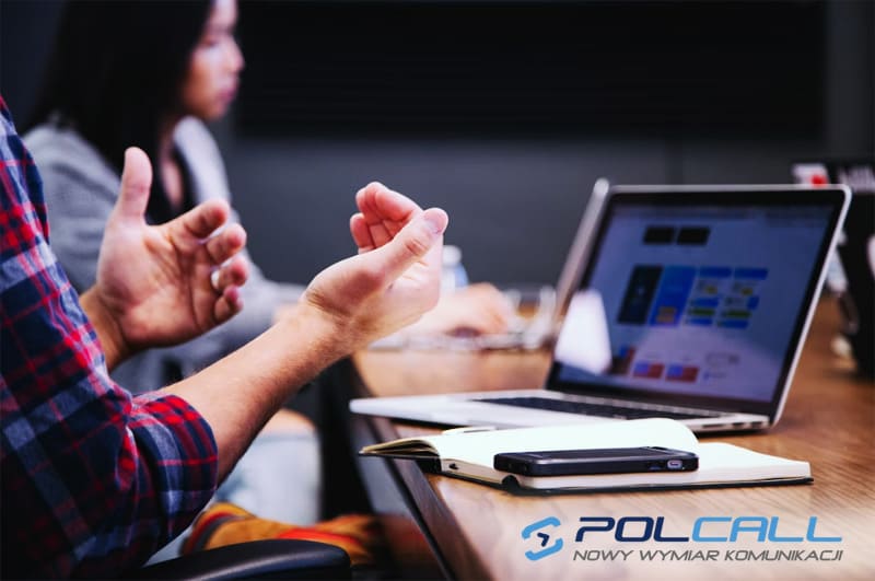 Dlaczego warto zlecić obsługę infolinii call center? 3