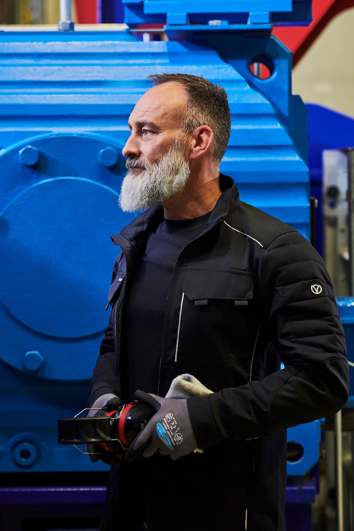 Przyjemna i wygodna do noszenia w lecie - wysoce funkcjonalna odzież robocza w ramach kompleksowej usługi firmy Mewa 4