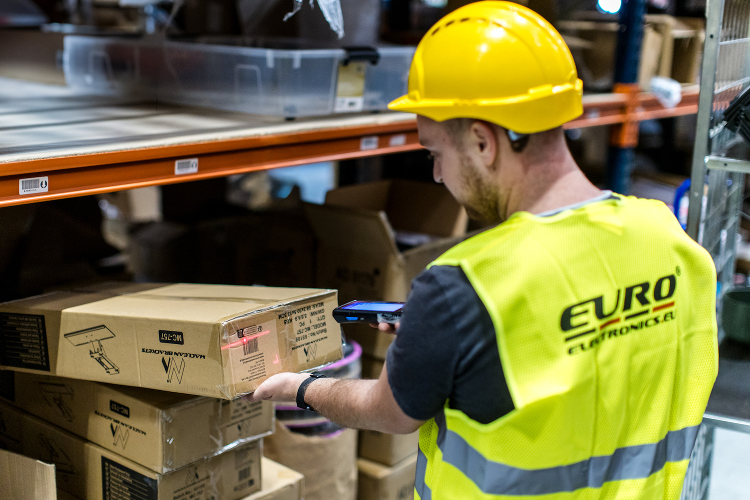 Euroelectronics podwaja magazyn po wzroście sprzedaży na Temu 3