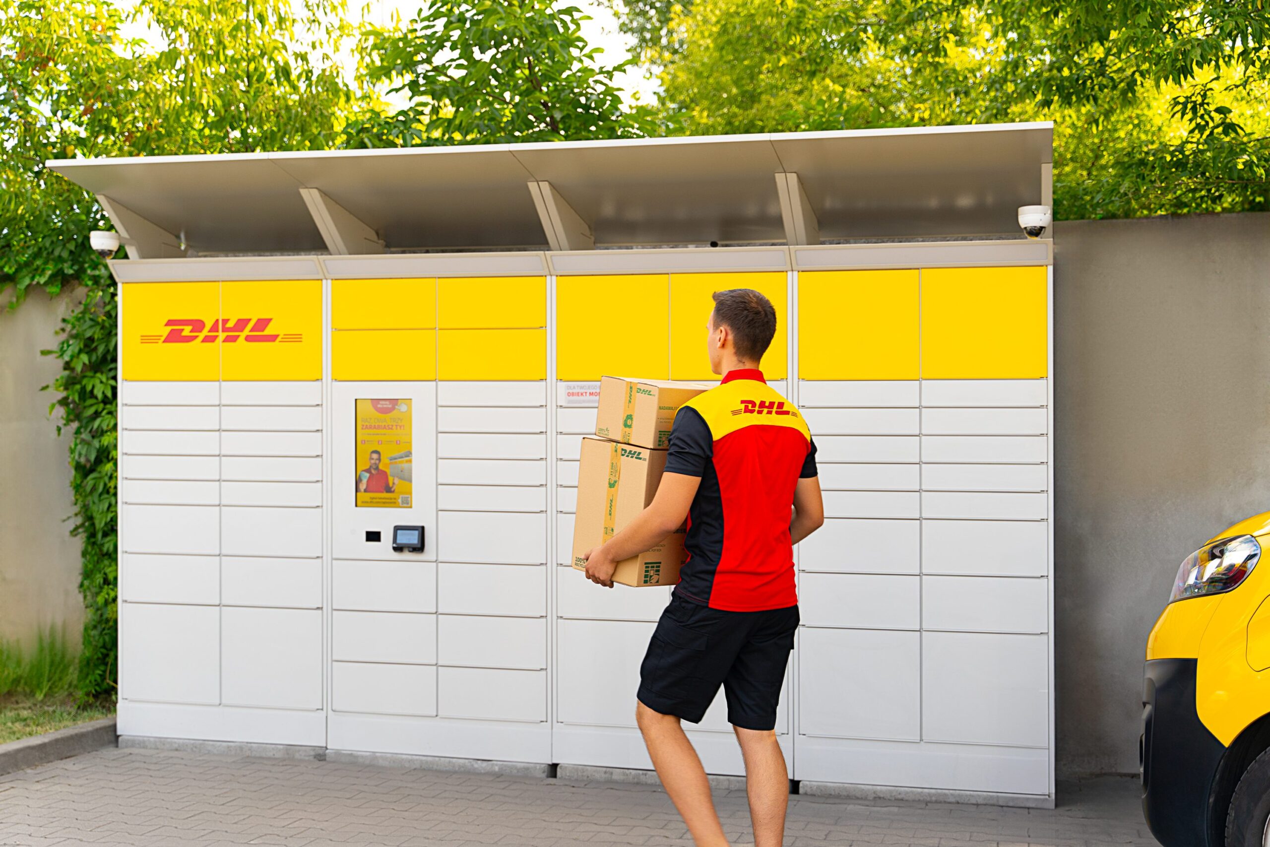 DHL ma już 8 000 automatów paczkowych w całej Polsce DHL ma już 8 000 automatów paczkowych w całej Polsce 3