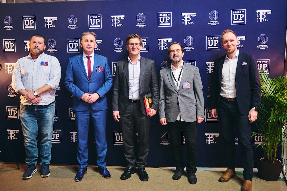 Innowacje, inspiracje i rozmowy o przyszłości – XVIII edycja Start It Up w Technoparku Gliwice Innowacje, inspiracje i rozmowy o przyszłości – XVIII edycja Start It Up w Technoparku Gliwice 6