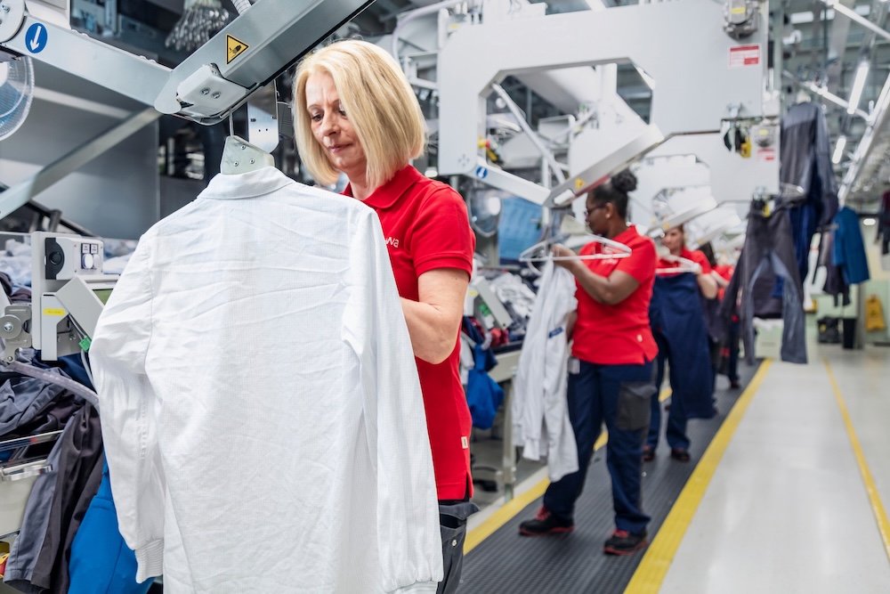 Outsourcing w zarządzaniu odzieżą roboczą daje strategiczną przewagę w procesie rekrutacji Outsourcing w zarządzaniu odzieżą roboczą daje strategiczną przewagę w procesie rekrutacji 7