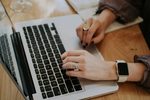 Co wziąć pod uwagę podczas wyboru laptopa do biura? 1